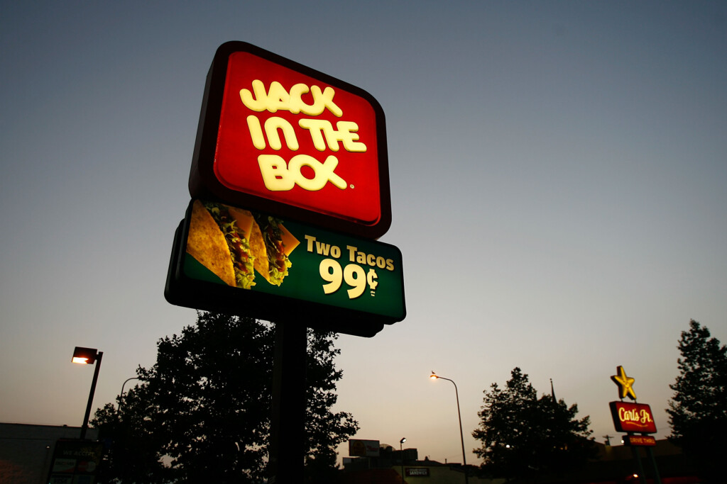 Jack In The Box Employee Fired For Mocking A Deaf Woman And Refusing 